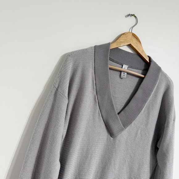 Varley Gower Sweater oversized v-neck light grey knit long sleeve cotton - Picture 4 of 11